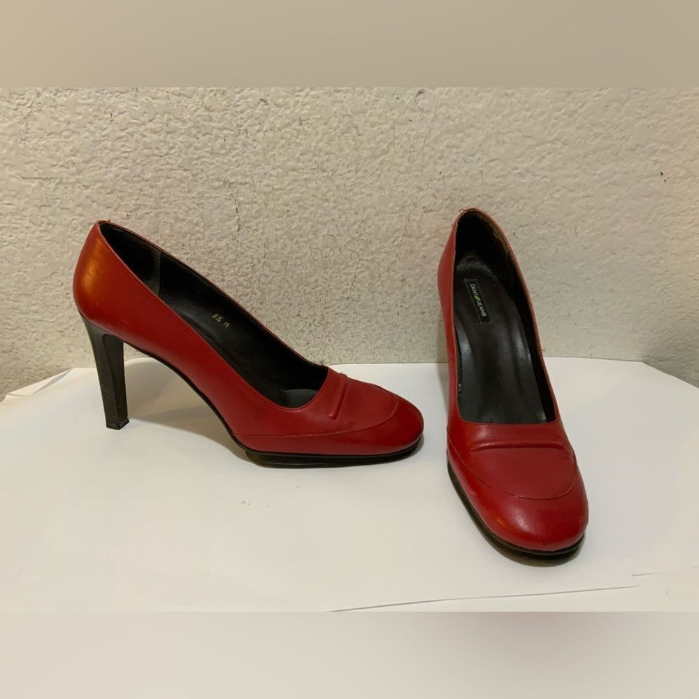 DKNY Pumps semi - Block Heels Red Womens Shoes 9.5 M ~ NICE